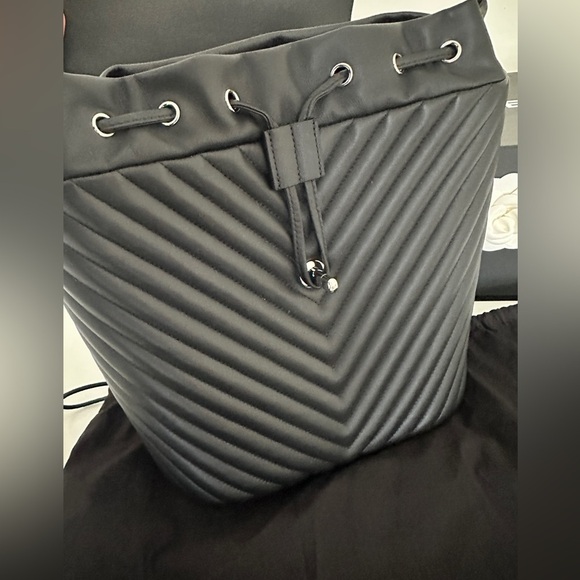 Chanel Black Chevron Quilted Lambskin Leather Large Urban Spirit Backpack - Picture 14 of 15